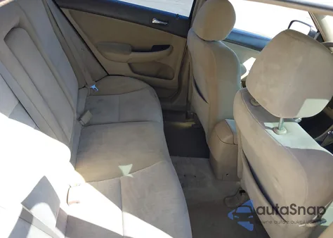 2005 Honda Accord 2.4 Lx z USA, uszkodzony, nr VIN 1HGCM56435A095505